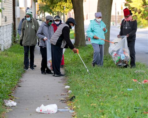 Spring trash pickup, neighborhood cleanup events held in Milwaukee