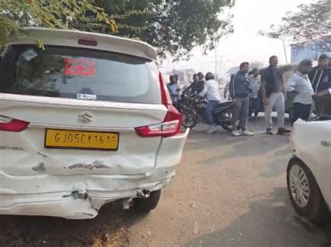 Surat Overspeeding Electric Car Smashes Vehicles | Magdalla Airport ...