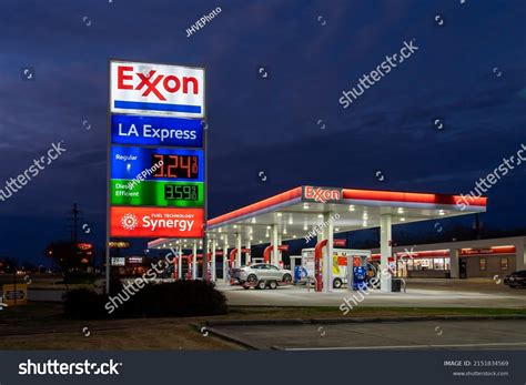 Best Exxonmobil Gas Station Royalty-Free Images, Stock Photos & Pictures | Shutterstock