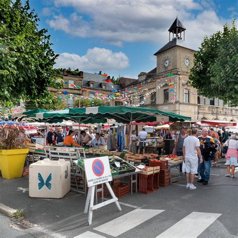 LE MARCHÉ HEBDOMADAIRE LE BUGUE (2026) All You Need to Know BEFORE You ...