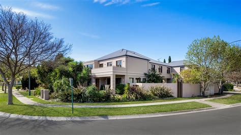 37 Sir Warwick Fairfax Drive, Harrington Park NSW 2567 | Domain