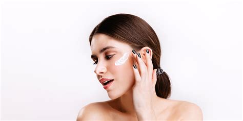 8 Benefits of Kojic Acid Cream for Your Skin – Muggu SkinCare