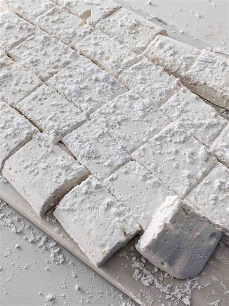 Easy, Homemade Vanilla Bean Marshmallows - The Sprinkled Cakery