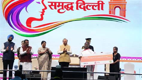 What is Saheli Pink NCMC card, who can avail it