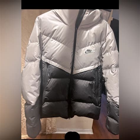 Nike Storm Fit Reflective Puffer Jacket Mens Small NWT