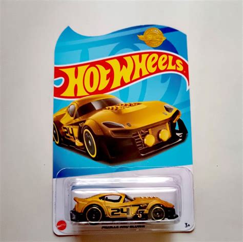 Hot Wheels Cars and Tracks - Kidsinfy.in