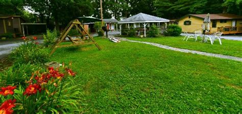 CEDARWOOD INN (Hendersonville) - Hotel Reviews, Photos, Rate Comparison ...