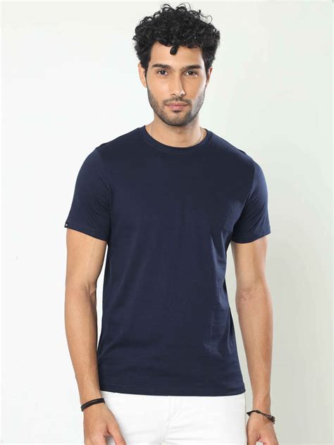 Buy Men Solid Navy Blue T Shirts at Great Price