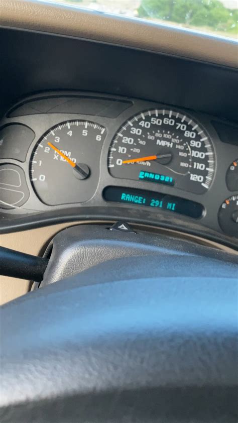 03 Chevy Suburban z71 : r/MechanicAdvice