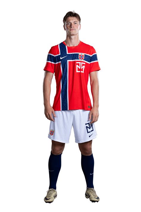 Henrik Falchener — NOR | Football Country | Football Country