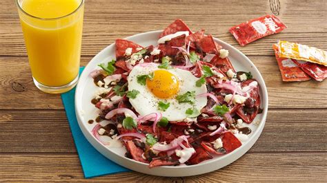 Taco Bell Hotel gives sneak peek of exclusive dishes available at Palm ...