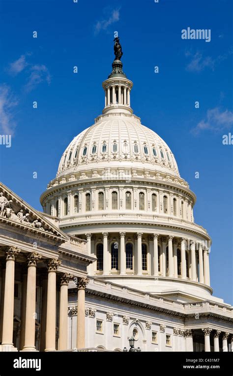 United States Capitol Building 的图像结果