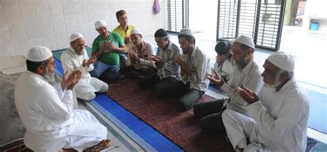In The Heart Of Ahmedabad, This 100-Year-Old Mosque Comes Back To Life ...