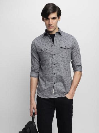Men's Spread Collar Regular Fit Solid Navy Casual Shirt – DENNIS LINGO