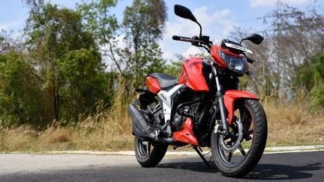 TVS Apache RTR 160 4V 2018 FI Compare Bike Photos - Overdrive