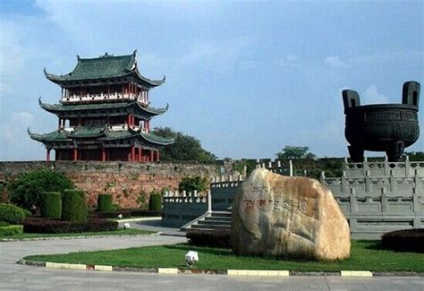 谁能介绍几个赣州旅游景点-江西赣州的旅游景点有哪些？