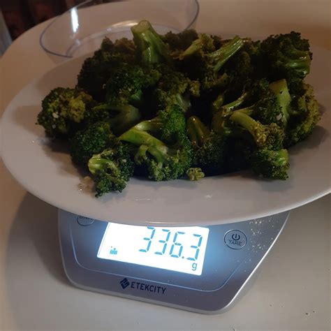 Low calorie noodles, chicken sausage, kale white cheddar pesto, and ...