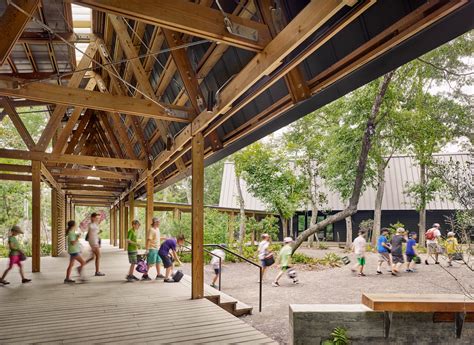 Marine Education Center at the Gulf Coast Research Laboratory by Lake ...