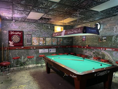 Third Street Dive - Scoundrel's Field Guide