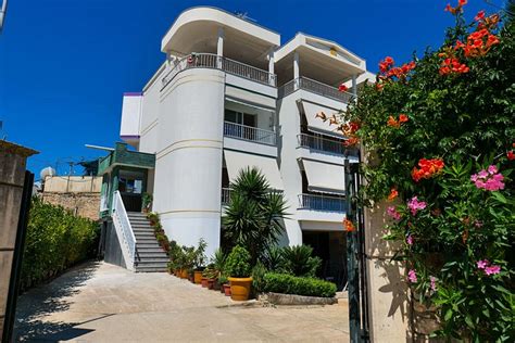 VILA MARJANA (Saranda) - Guesthouse Reviews & Photos - Tripadvisor