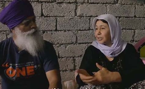 This Sikh Man Risks Everything To Help Iraqi Refugees