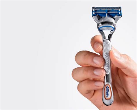 Gillette SkinGuard Sensitive Razors and Blades for Sensitive Skin