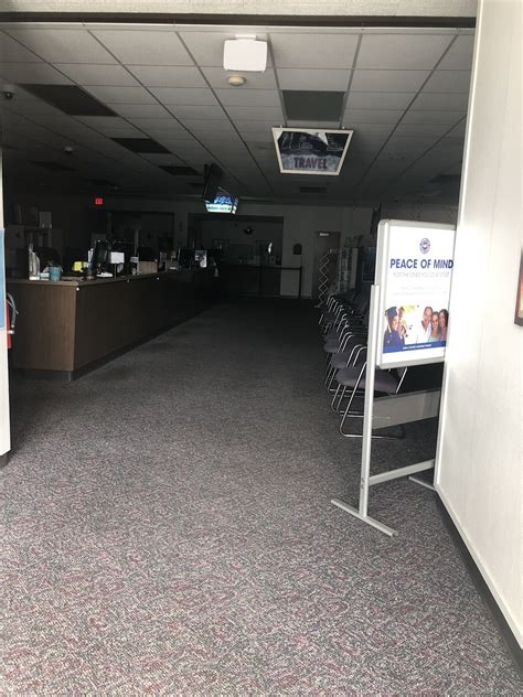 AAA SANTA BARBARA INSURANCE AND MEMBER SERVICES - 3712 State St, Santa ...