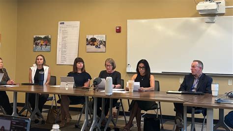 Des Moines school board puts Ian Roberts on leave after ICE arrest