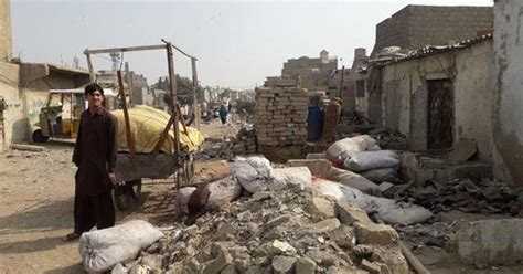 Urbanisation debate: Karachi wants to become a world-class city – and ...