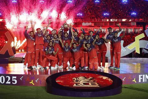 Irfan Pathan picks RCB playing XII after IPL 2026 auction; leaves out ...