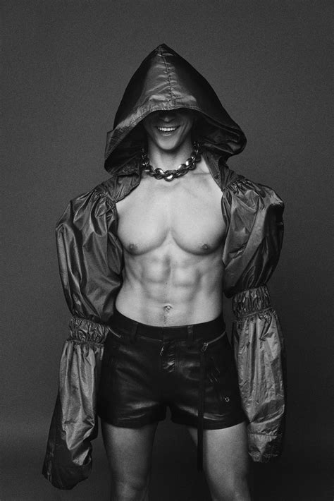 Isaac Powell Shows This Season’s Leading Collections [PHOTOS] – WWD