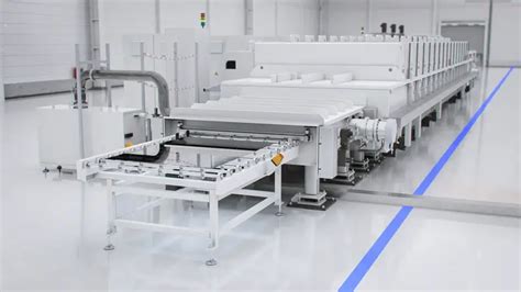 PIA|nova Horizontal Coating System: VON ARDENNE