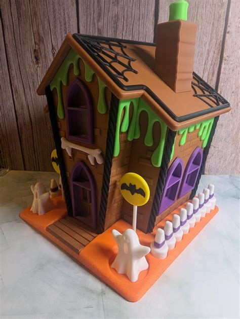 3D Printed Haunted Gingerbread House With Removable Roof - Halloween ...