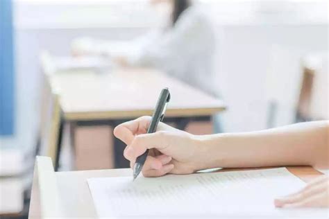 写好字，就从正确的姿势和握笔方法开始吧！（附：6个分析）_书法