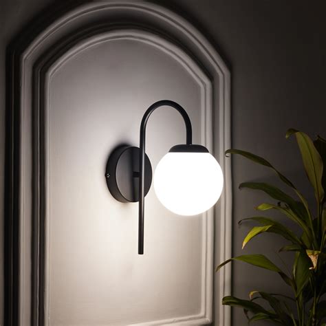 CARTER Single Light Wall Fitting In Metal With Opal Frosted White Glas ...