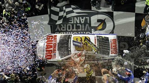 Yahoo Sports: News, Scores, Video, Fantasy Games, Schedules & More - Yahoo Sports