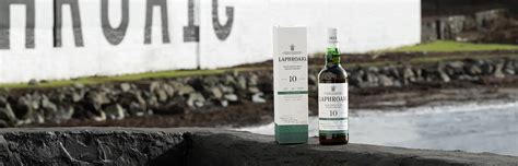 10-YEAR-OLD CASK STRENGTH BATCH 17 | Laphroaig