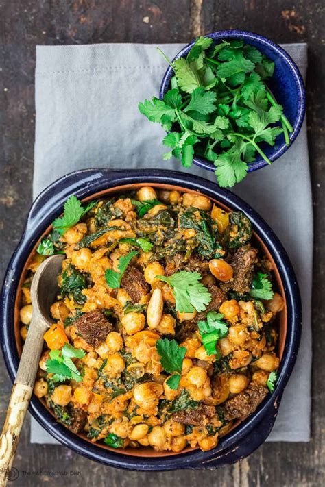 Spanish Chickpea Stew (Espinacas con Garbanzos) | The Mediterranean Dish