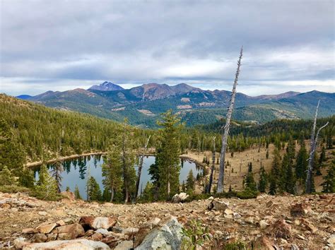 Pacific Crest Trail near Kangaroo Lake in the Klamath National Forest ...