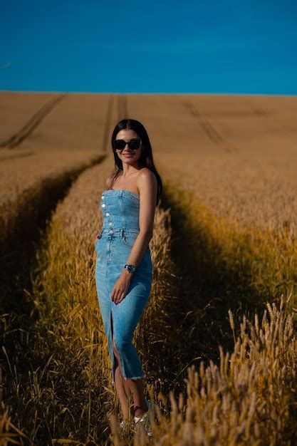 Country Woman 的图像结果