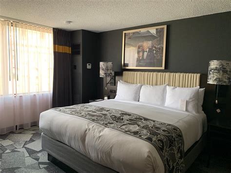 SAINT KATE - THE ARTS HOTEL (Milwaukee) - Hotel Reviews, Photos, Rate ...