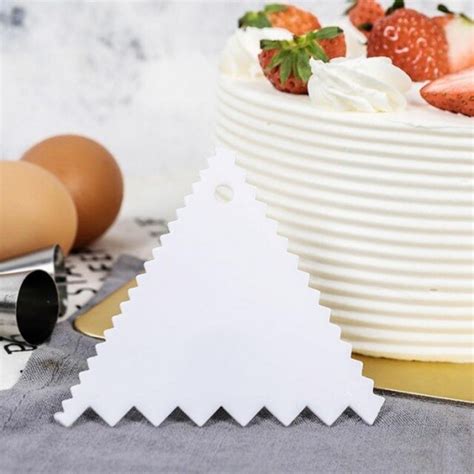 CAKE COMB/SCRAPER TRIANGULAR SHAPE SET OF 3