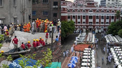 Gardenrich Building Collapse: নিয়ম মেনে বহুতল তৈরি হচ্ছে কি ...