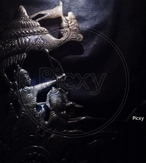 Yada Yada Hi Dharmasya Wallpaper