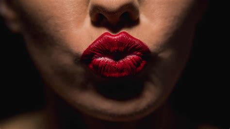 What Is Pursed Lip Breathing Technique & Why YOUR Lungs Need It