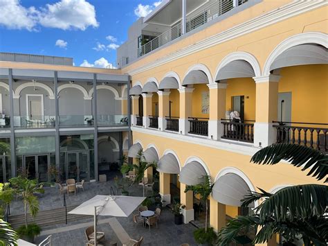 PALACIO PROVINCIAL SAN JUAN, CURIO COLLECTION BY HILTON - Hotel Reviews ...