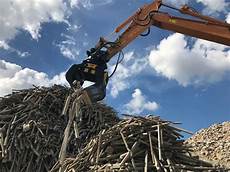 smaltimento traversine ferroviarie mb crusher i pali ringraziano macchine edili news smaltimento traversine ferroviarie mb crusher i pali ringraziano macchine edili news