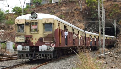 Old Local Train 的图像结果