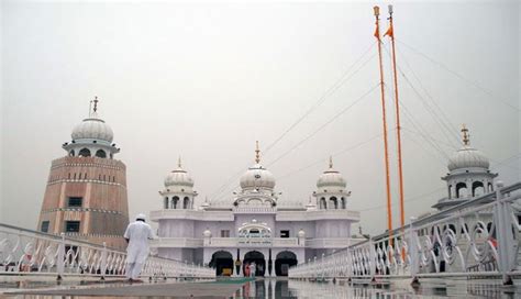9 Sikh Temples To Visit in India - lifeberrys.com