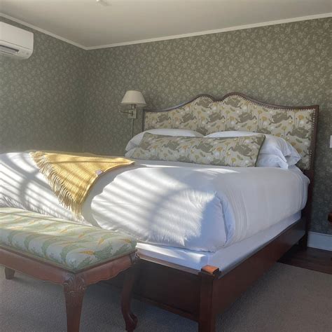 THE MILLBROOK INN - Hotel Reviews, Photos, Rate Comparison - Tripadvisor